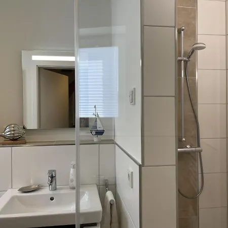 Holiday home Am Kutterhafen 21 - Haus Joost Fedderwardersiel